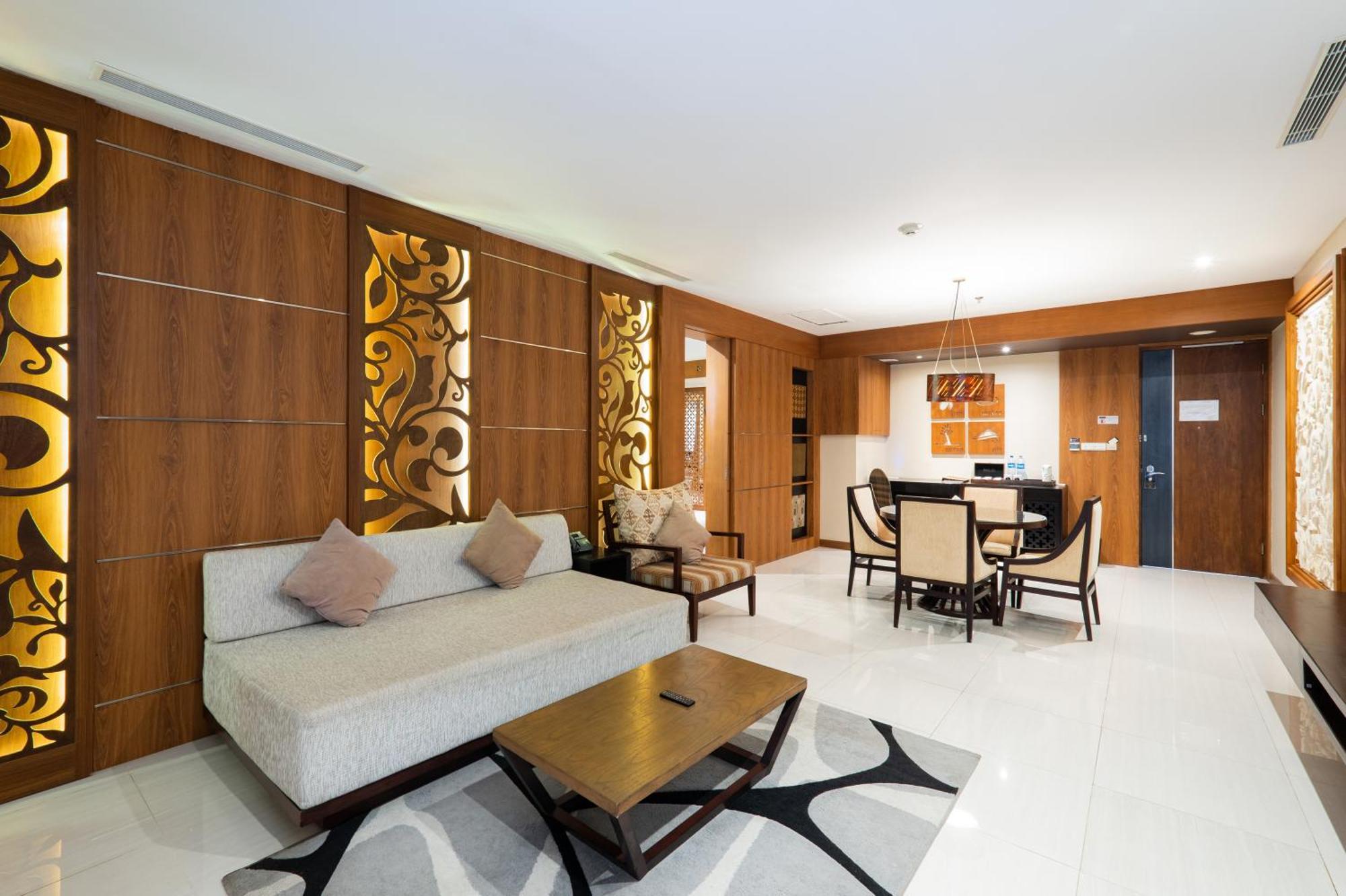 Vouk Hotel And Suites Nusa Dua  Exteriör bild
