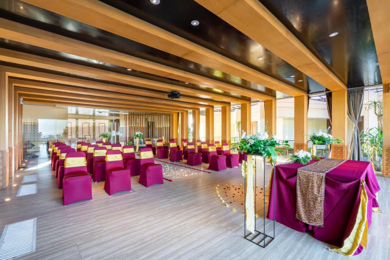 Vouk Hotel And Suites Nusa Dua  Exteriör bild